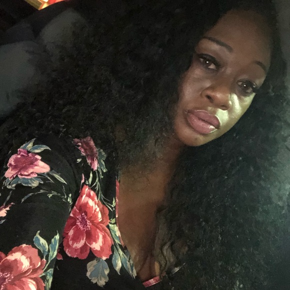 Floral rap tie blouse - Picture 2 of 5